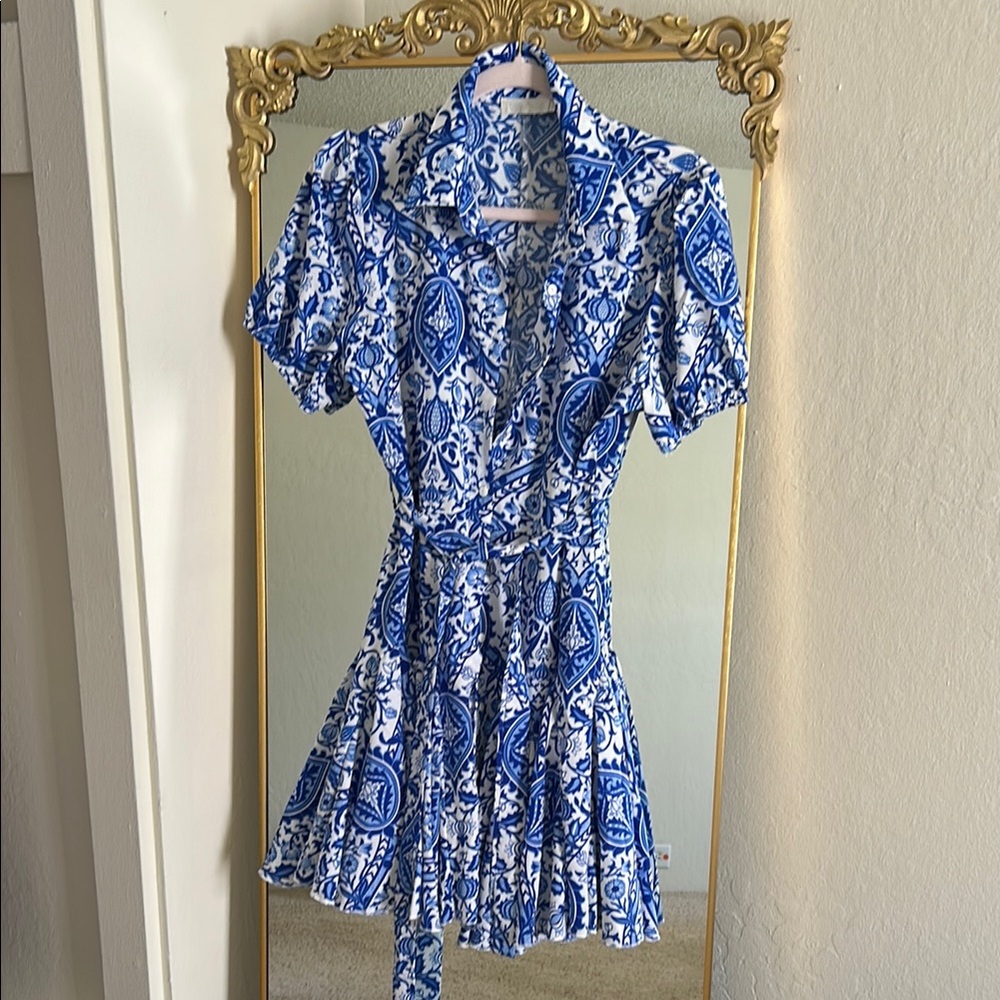 Elegant Blue and White Patterned Dress